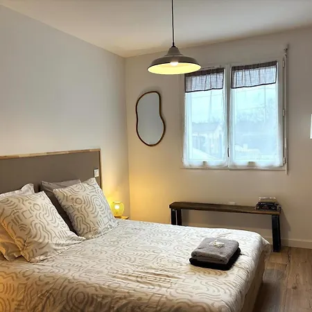 Avec Animaux, Parking - 6 Pers. - Fr-1-489-622