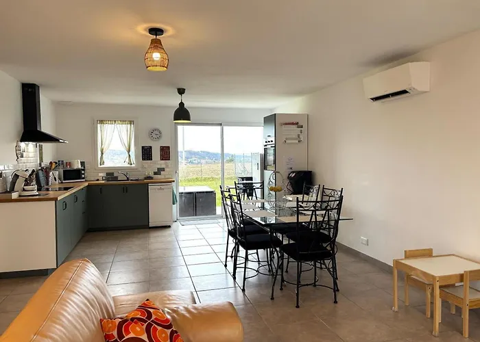 Avec Animaux, Parking - 6 Pers. - Fr-1-489-622